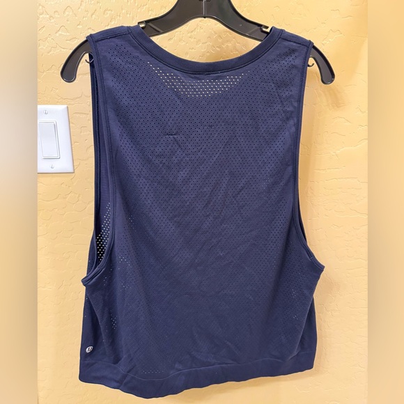 Lululemon Muscle Tank Top - Picture 2 of 6